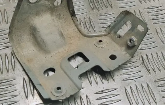 Fiat Punto (199) Fender mounting bracket