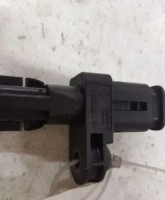 BMW 5 F10 F11 Crankshaft position sensor 7805188