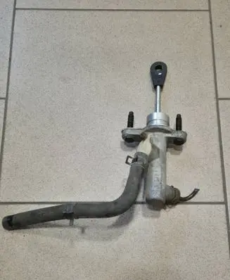 Clutch slave cylinder