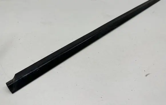Mercedes-Benz E W212 Front door glass trim molding 