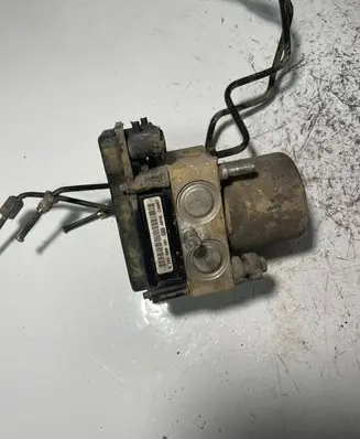 Ford Mondeo Mk III ABS Pump 0265291462 0265800381 495l4191104