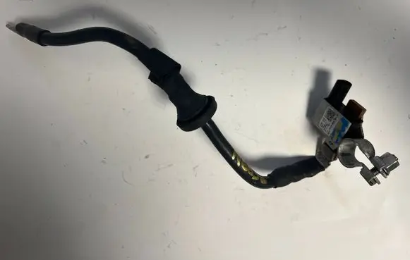 Volkswagen Golf VIII Negative earth cable (battery) 5wa915181b