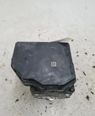 Mazda 6 ABS Pump 1338004451