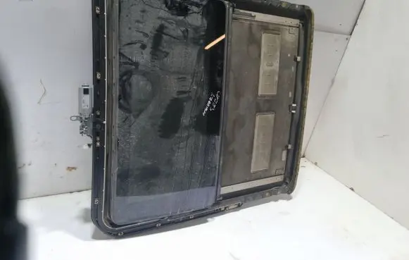Mercedes-Benz C W203 Sunroof set 2037800229