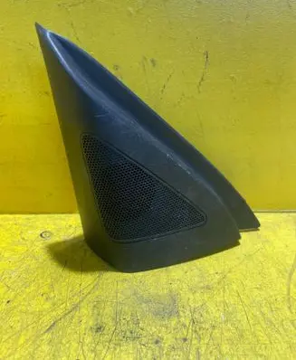 KIA Ceed Front door speaker cover trim 