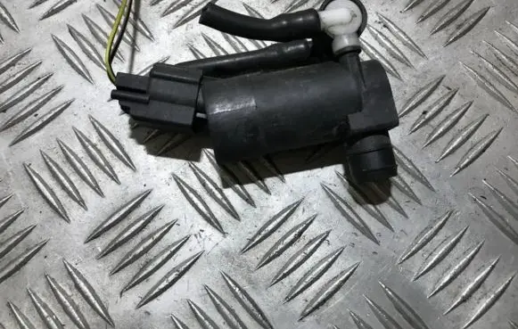 Ford Focus Windscreen/windshield washer pump 987068405