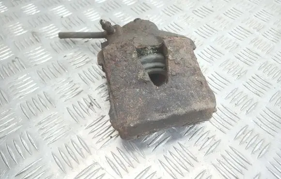 Volkswagen Golf IV Front brake caliper