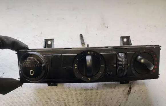 Volkswagen Crafter Climate control unit A9068300485KZ C9955ZGS005 5HB00901102