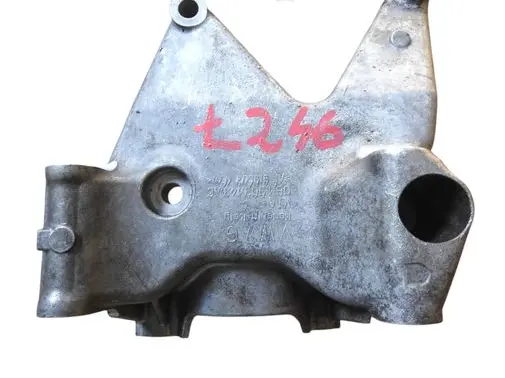 Engine mounting bracket