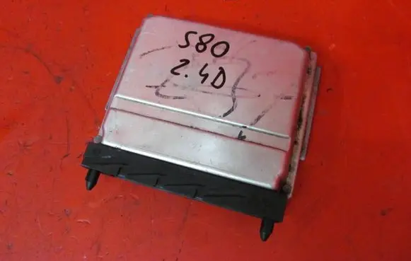 Volvo S80 Engine control unit/module 0281010319 28SA5360 08677708A
