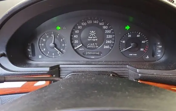 Mercedes-Benz E W211 Speedometer (instrument cluster) A2115404448 IMPRK1520745