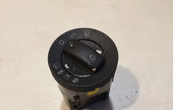 Light switch