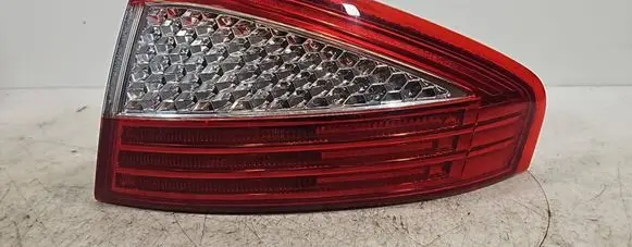 Rear/tail lights