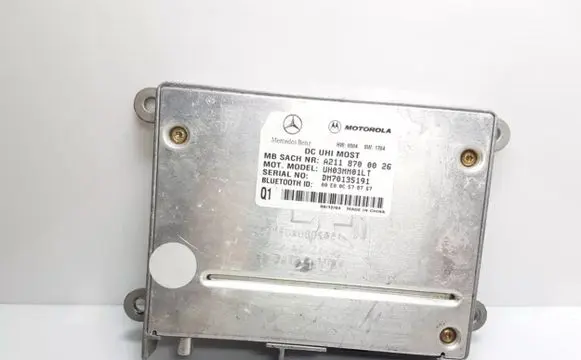 Mercedes-Benz E W211 Bluetooth control unit module A2118700026