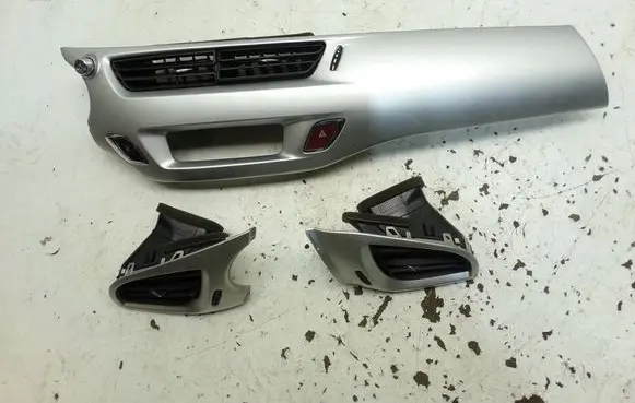 Peugeot 508 Dashboard side air vent grill/cover trim 9685748677