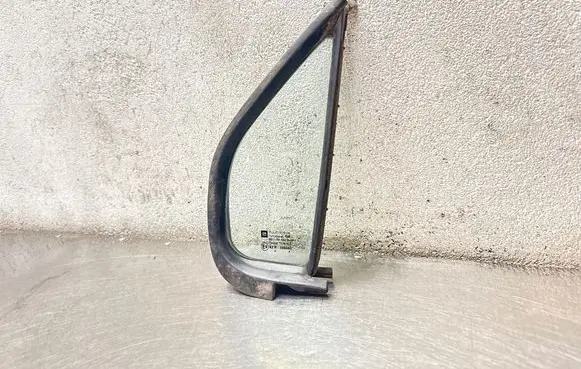 Opel Agila B Front door vent window glass four-door 43R000465 DOT130AS2M1