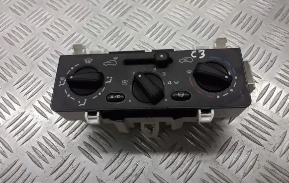 Citroen C3 Interior fan control switch F664479W