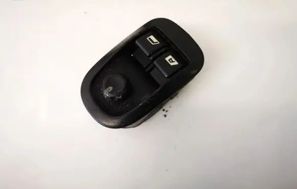 Peugeot 206 Wing mirror switch