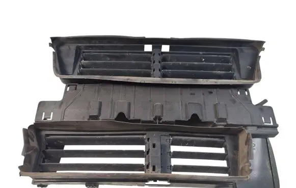 Ford Fusion II Intercooler air guide/duct channel HS738475 HS738475AE