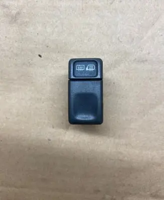 Volvo S70 V70 V70 XC Windscreen/window heater switch 9162952 97W28K