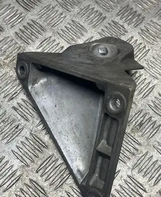 BMW 5 E60 E61 Engine mounting bracket 6761149 1706AC46000