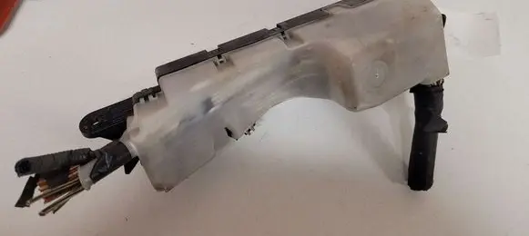Toyota Corolla Verso AR10 Fuse module