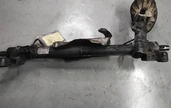 Ford C-MAX I Steering rack 3M513A500AN