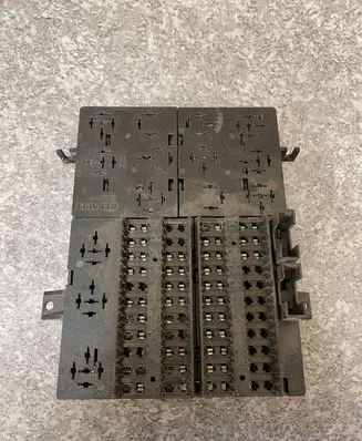 Renault Master II Fuse box set 7703297587