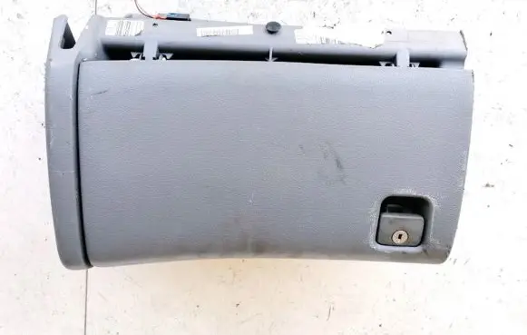 Peugeot 406 Glove box 9616425077 1841092016