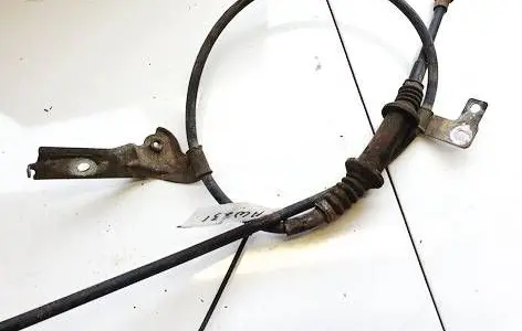 Handbrake/parking brake wiring cable