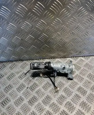 Volkswagen Jetta VI Ignition lock 1K0905851B