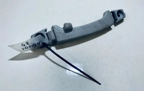 Rear interior roof grab handle
