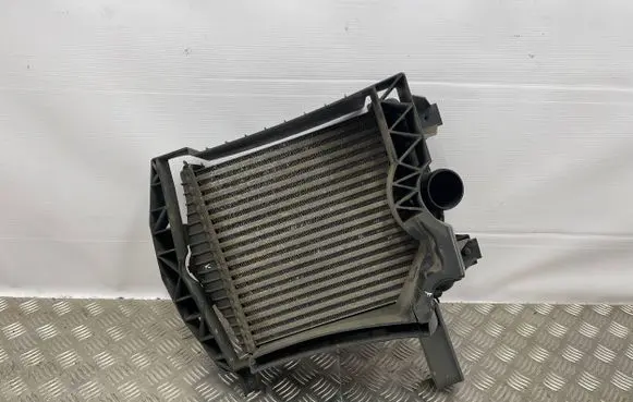 Land Rover Range Rover Sport L494 Intercooler radiator 