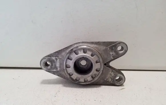 BMW 3 G20 G21 Front shock absorber mounting bracket 6889267