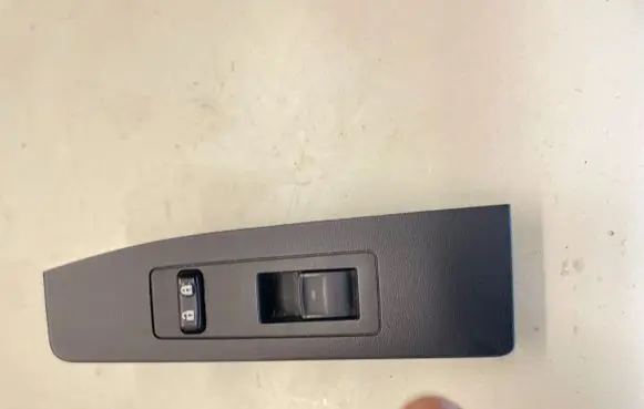 Lexus ES 300h Electric window control switch 7423033090