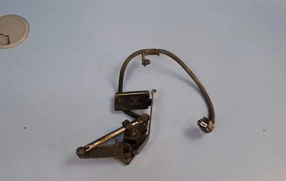 Nissan Qashqai J12 Headlight/headlamp level sensor 538206UB0B