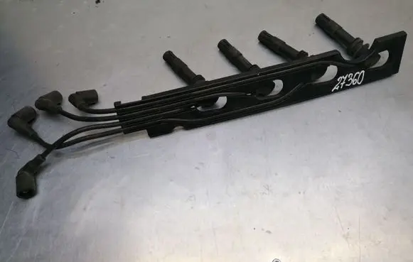 Seat Leon (1M) Ignition plug leads 0300332137