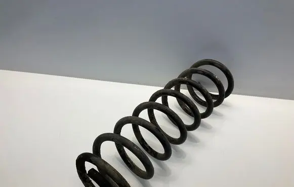 Mercedes-Benz E W211 Front coil spring 
