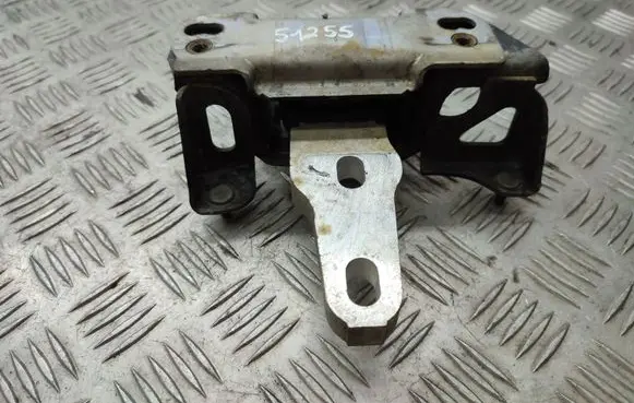 Ford B-MAX Engine mount bracket 8V517M121AE AV597M121AA