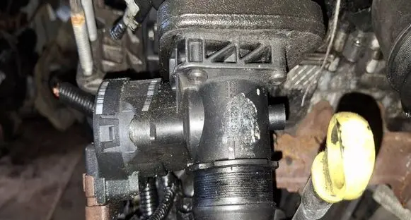 Ford Focus Throttle valve 25344296