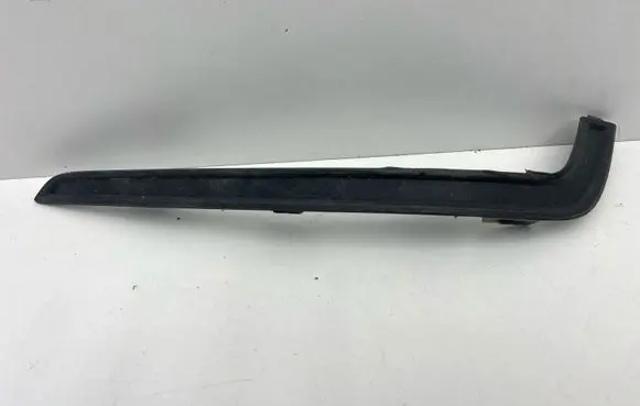 Volvo V60 Front bumper splitter molding 31455648