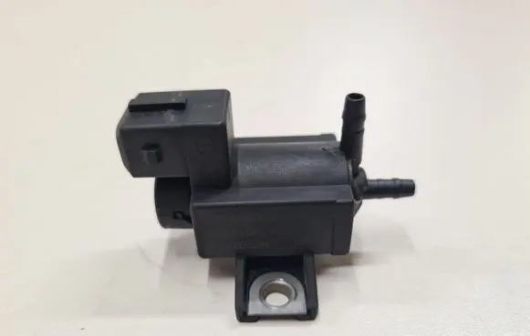 Lexus IS 220D-250-350 Turbo solenoid valve 258600R010 72828606