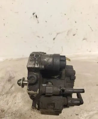 Renault Trafic II (X83) Fuel injection high pressure pump 0445010075 8200108225 H037472