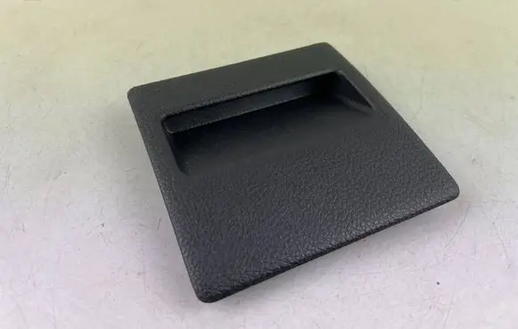 Subaru Outback (BS) Fuse box cover 66135AJ020