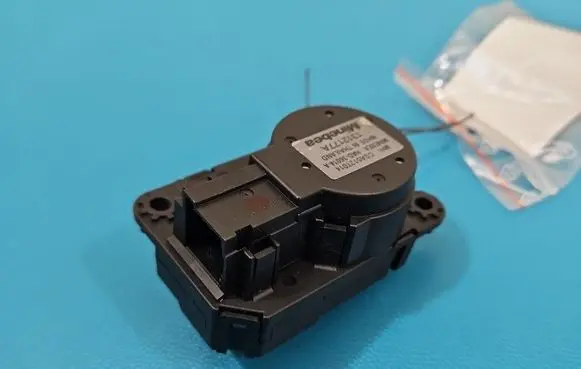 Mitsubishi Eclipse Cross A/C air flow flap actuator/motor 1312177A IMPRK1580485