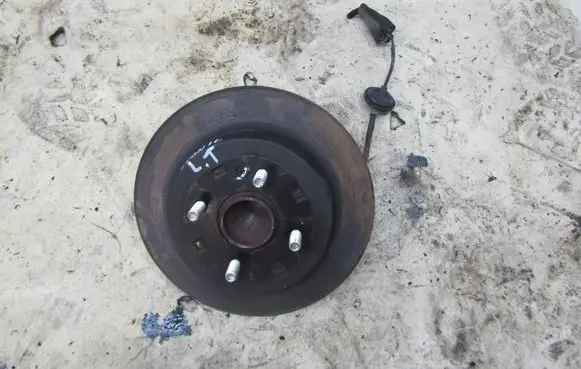 KIA Stonic Rear wheel hub GMAUTO4574097
