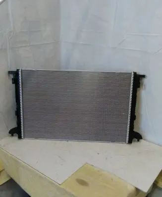 Audi A4 S4 B9 Coolant radiator 8W0121251K 777162 081223