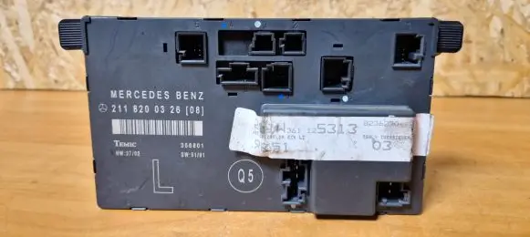 Mercedes-Benz E W211 Door control unit/module 2118200326