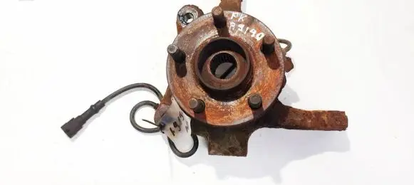 Chrysler PT Cruiser Front wheel hub