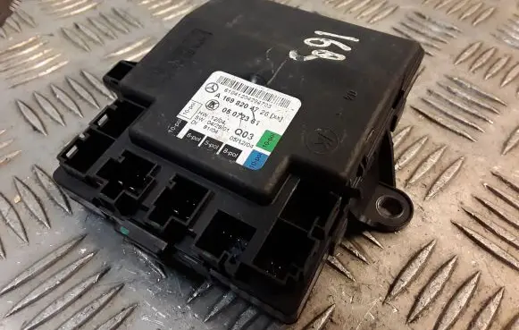 Mercedes-Benz A W169 Door control unit/module 1698204726 A1698204726